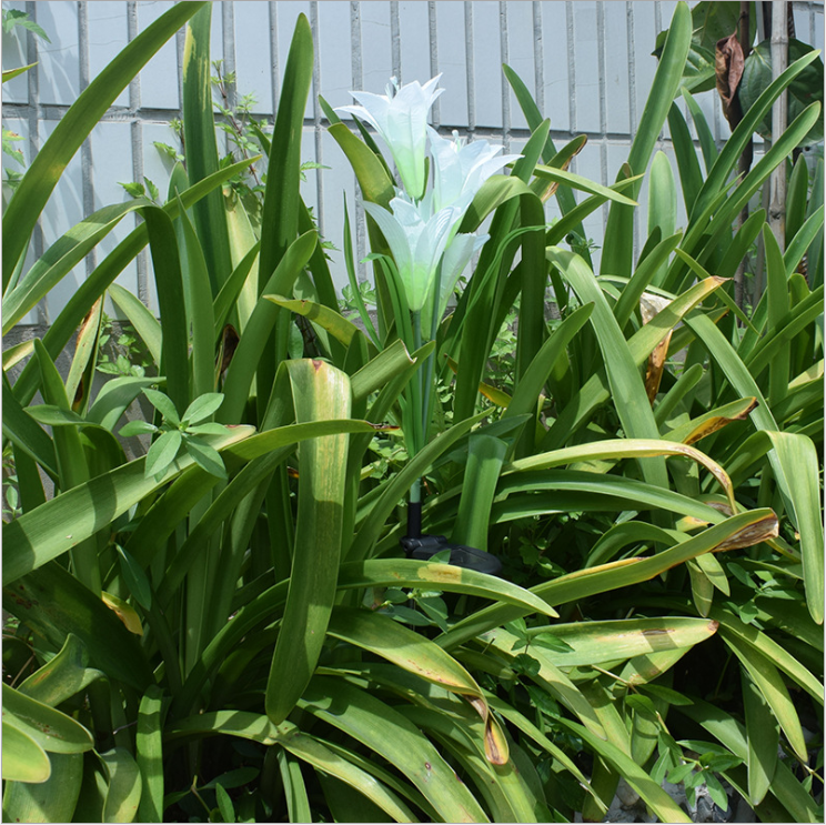 Lily - Shaped Solar Led Flower Lights - Colour - Changing Garden Lights With Rod For Outdoor Areas