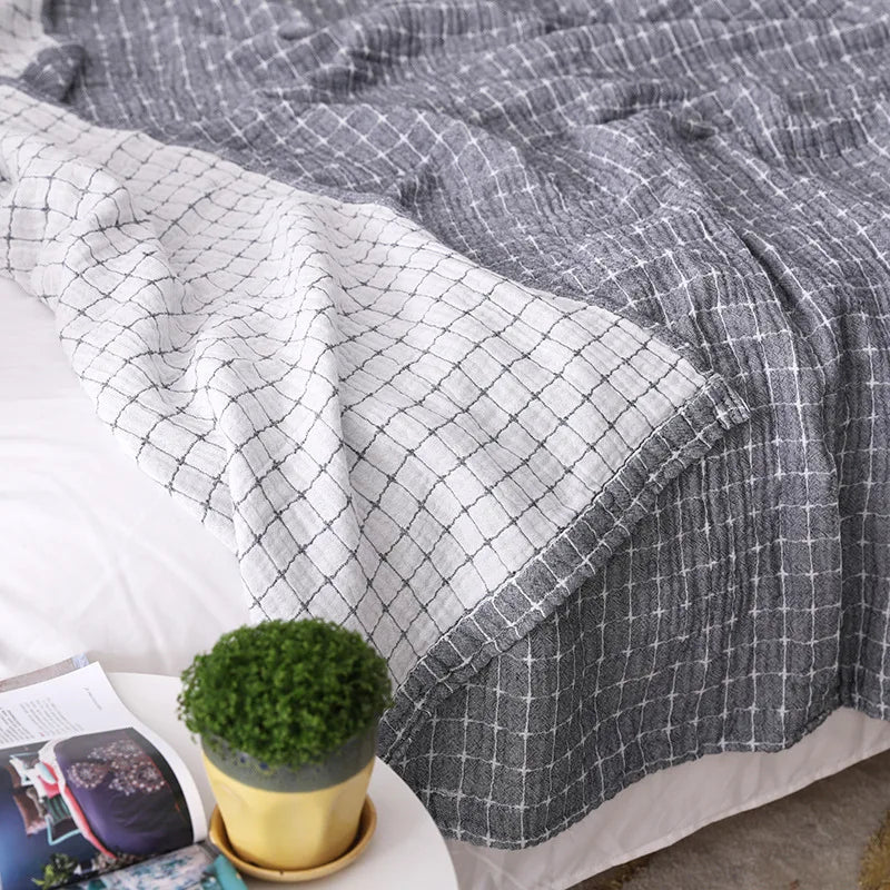 Simple Casual Cotton Blanket in a Check Design - Soft and Comfortable for Your Home