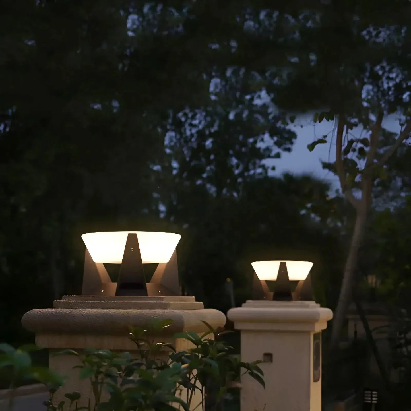 Modern LED Pedestal Light For Outdoor Use