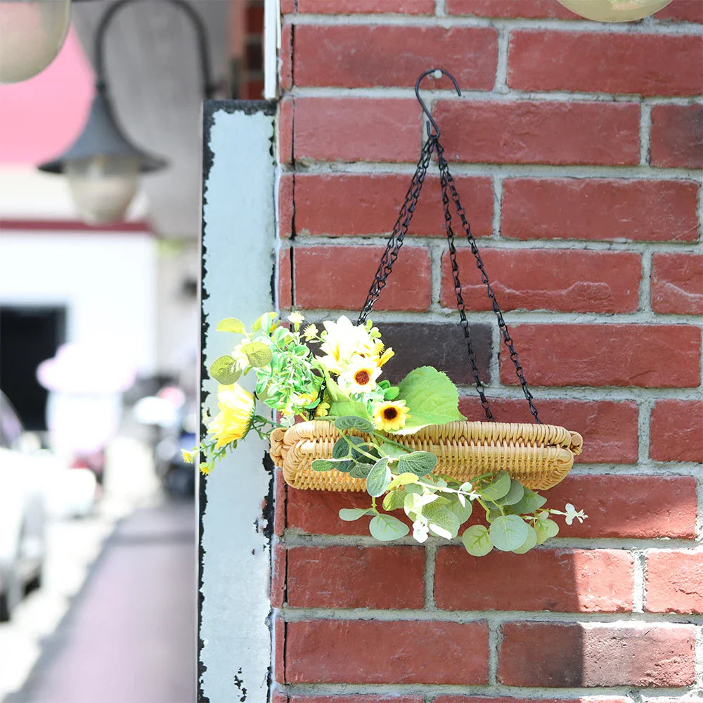 Stable Plant Hangers with Chains - Robust Suspension for Flower Pots and Garden Plants