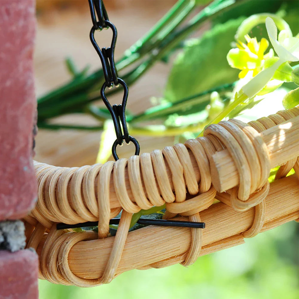 Stable Plant Hangers with Chains - Robust Suspension for Flower Pots and Garden Plants