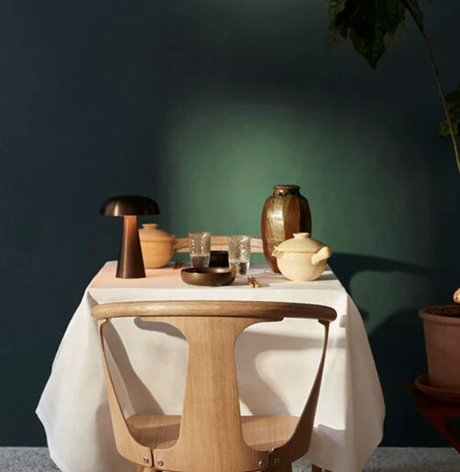 Elegant Mobile Table Lamp