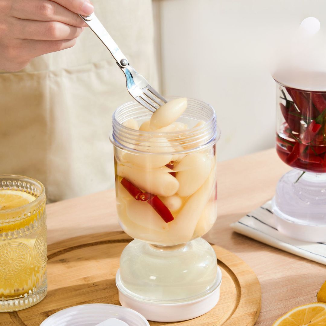 Practical Mason Jar With Water Strainer