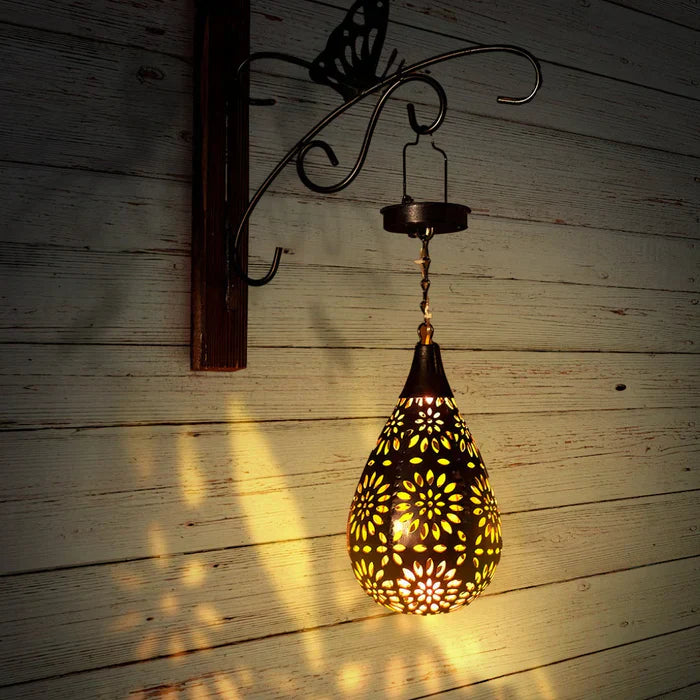 Solar - Powered & Weather - Resistant Garden Lamp in Floral Design - for Stylish Outdoor Lighting