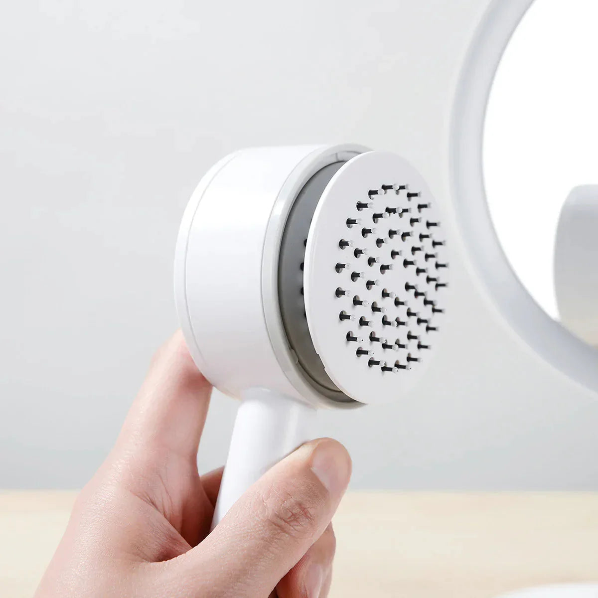 Effortless Hair Combing