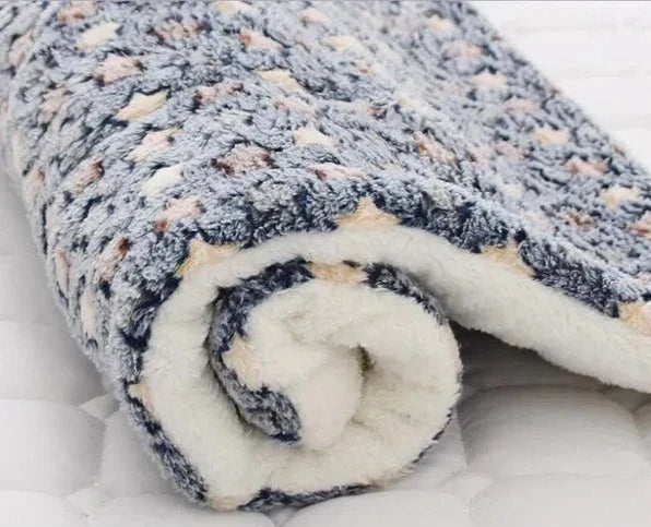 Cuddly Heat Cushion For Cats