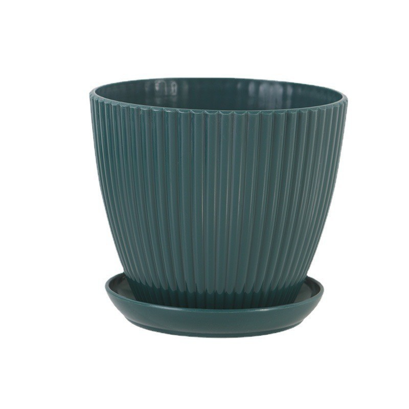 Flower Pot with Grooved Structure and Saucer - Sturdy Plastic Pot for Plants
