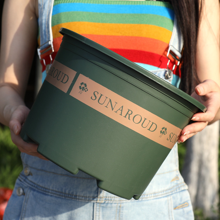Robust Plastic Plant Pot - Weatherproof Flower Pot for Garden and Balcony