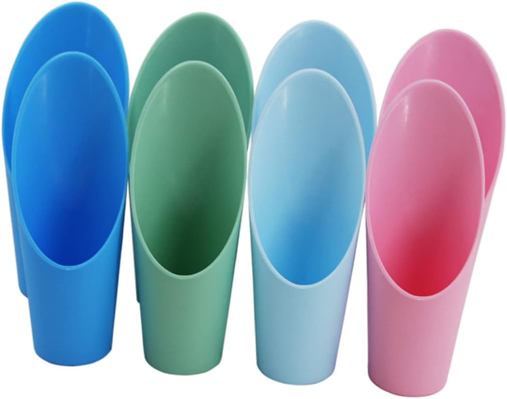 Plastic Planting Shovel - Practical Tool for Moving and Fertilising Plants