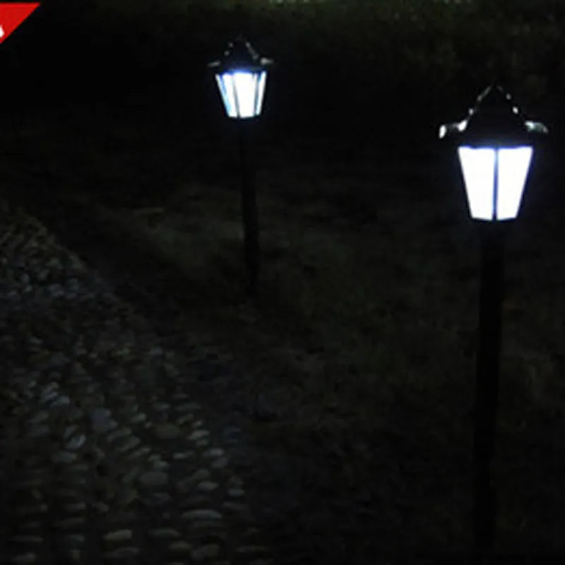 Solar Garden Lantern With LED - Outdoor Lighting For Patio & Garden In Classic Lamp Design