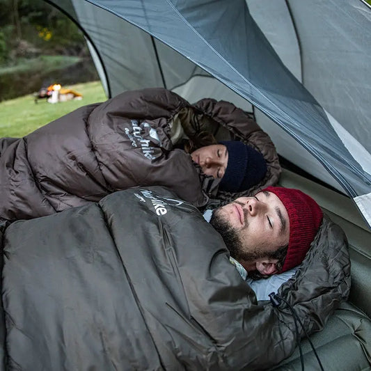 Insulated Sleeping Bag for Camping - Ultralight Outdoor Sleeping Bag for Cold Nights