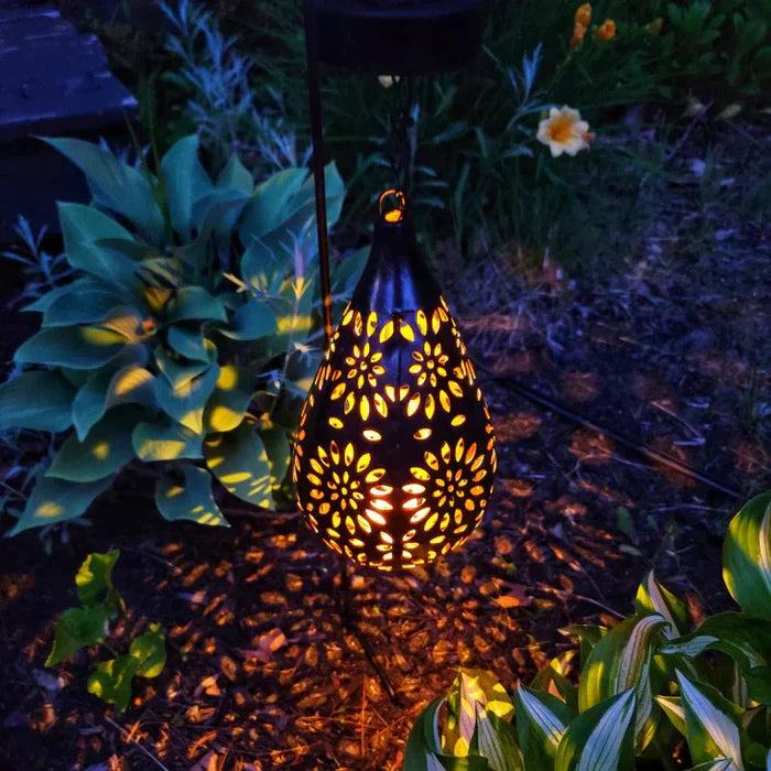 Solar - Powered & Weather - Resistant Garden Lamp in Floral Design - for Stylish Outdoor Lighting