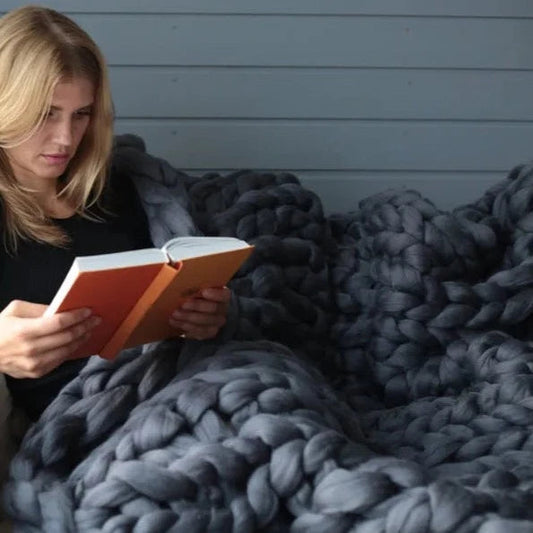 Elegant XXL Knitted Blanket