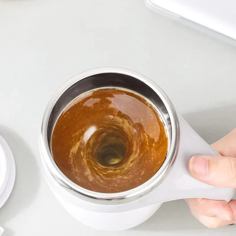 Automatically Stirring Thermos Cup with One - Button Operation
