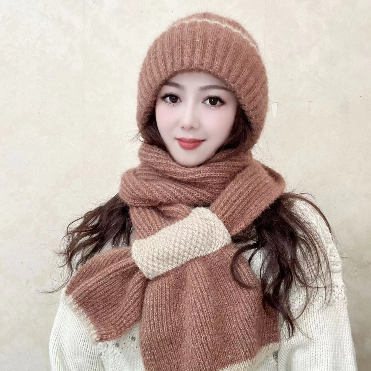 Warmer 2-in-1 Hooded Scarf