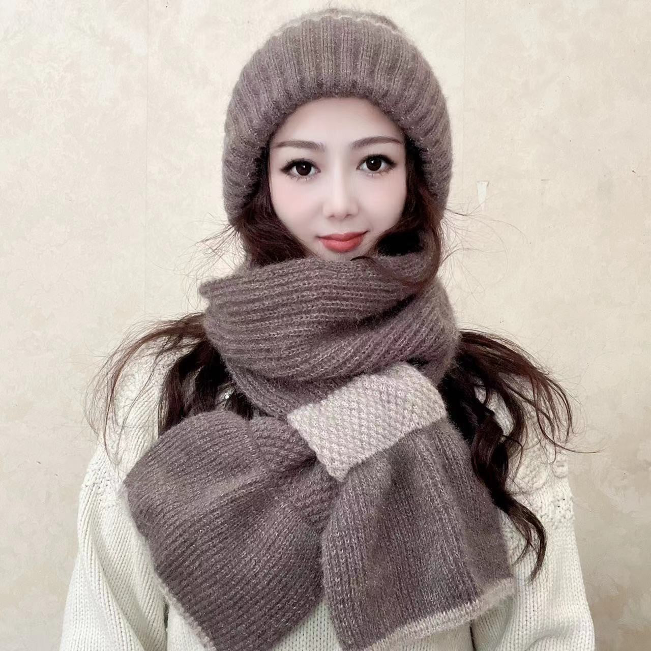 Warmer 2-in-1 Hooded Scarf