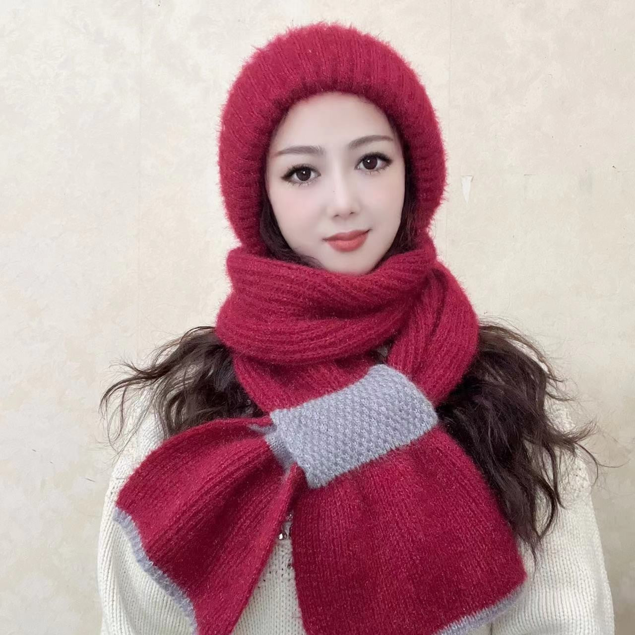 Warmer 2-in-1 Hooded Scarf