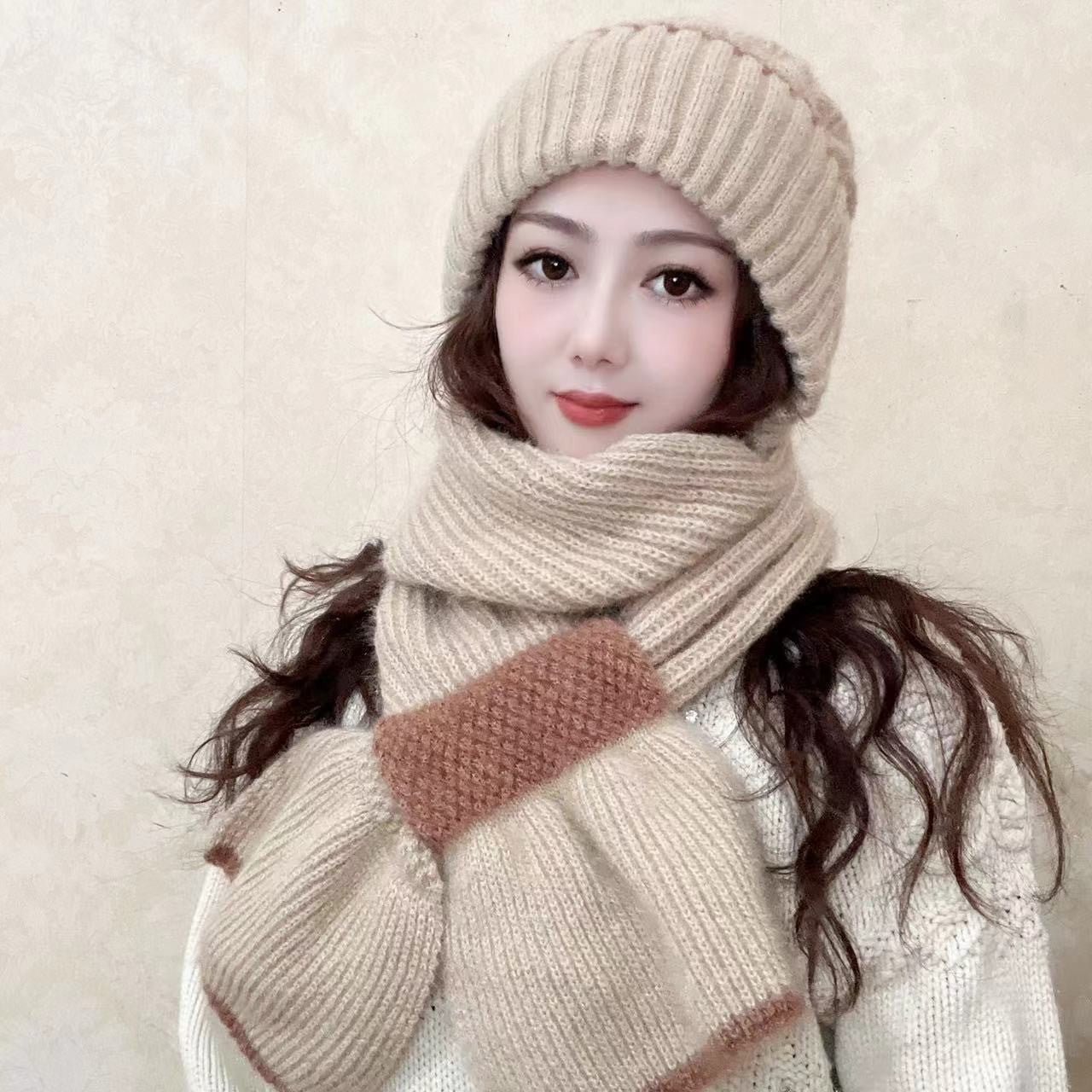 Warmer 2-in-1 Hooded Scarf