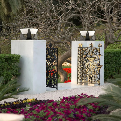 Modern LED Pedestal Light For Outdoor Use