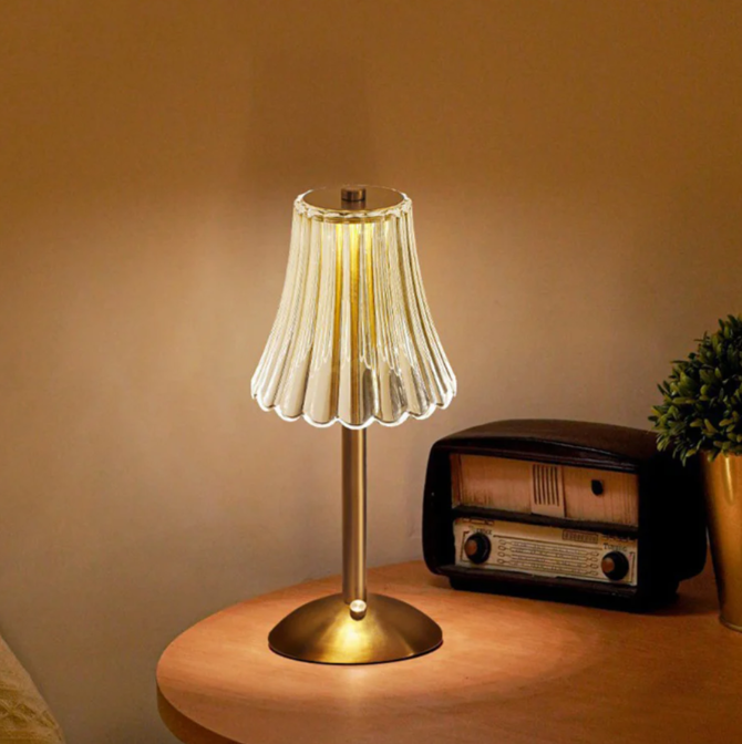 Rechargeable USB LED Table Lamp in Retro Design