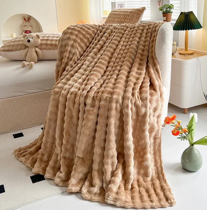 Luxurious Fleece Blanket With Bubble Structure