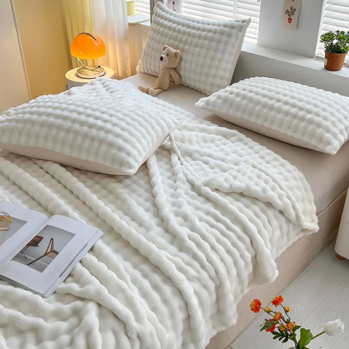 Luxurious Fleece Blanket With Bubble Structure