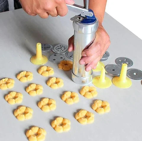 Stainless Steel Biscuit Press With Attachments For Creative Biscuits And Pastries